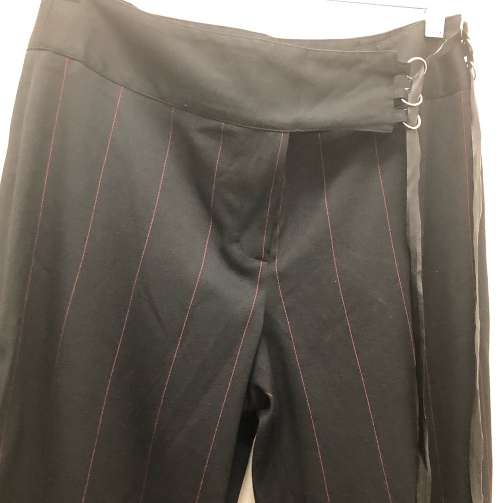 Newport News 2.75" Waist Band Dress Pants Women's Size 12 Black w/Red Stripes